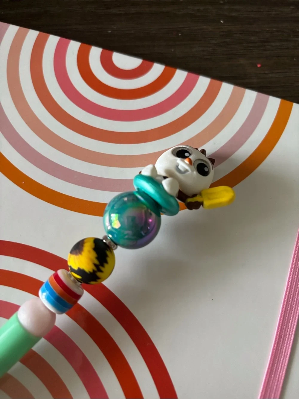 Disney Doorables: Frozen: Olaf summer handmade beaded pen